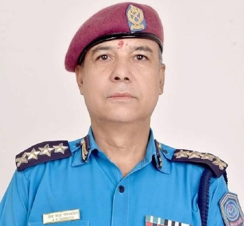 आचरणविपरीत गतिविधिमा संलग्न डीआईजी सापकोटामाथि प्रहरी मुख्यालयको कारबाही