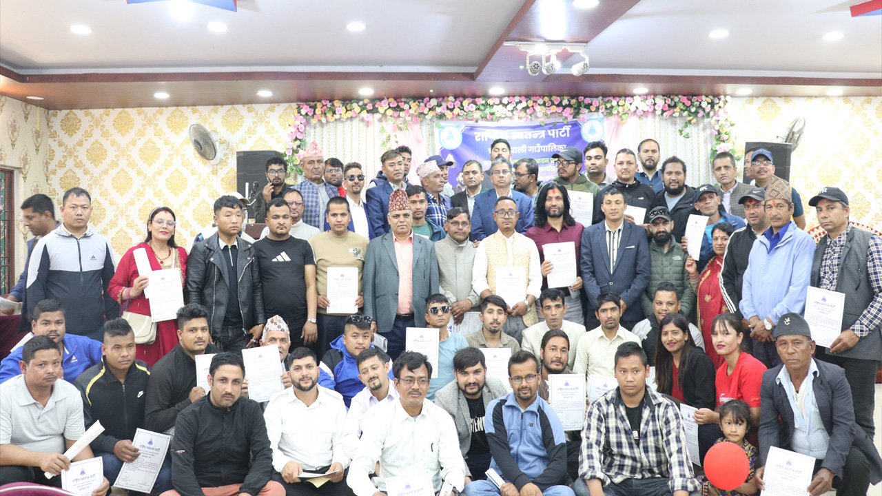 चौरीदेउरालीले  राष्ट्रिय स्वतन्त्र पार्टीद्वारा धन्यवाद तथा सम्मान कार्यक्रम सम्पन्न, सांसद मधुकुमार चौलागाईंले काभ्रे क्षेत्र १ मा पर्यटन र खानेपानी समाधानमा जोड